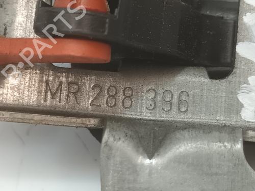 Rear right interior door handle MITSUBISHI CARISMA (DA_) 1.8 16V GDI (DA2A) | BP20235949I16 