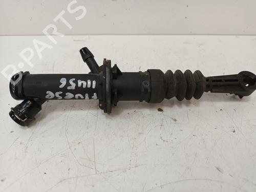 Used Clutch slave cylinder RENAULT FLUENCE (L3_) 1.5 dCi (L30B) (106 hp) 17446643