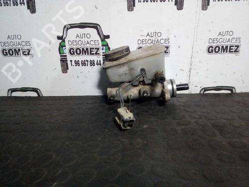 Used Brake master cylinder MAZDA 626 V Station Wagon (GW) 2.0 (GWEW) (116 hp) 12684611