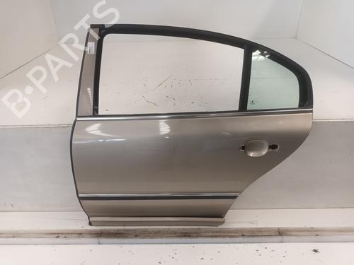Used Left rear door Left rear door SKODA SUPERB I (3U4) 1.9 TDI (130 hp) 36258247 36258247