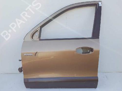 Used Left front door HYUNDAI SANTA FÉ I (SM) 2.0 CRDi (113 hp) 12802425