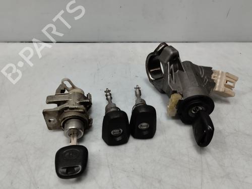 electronic-module-toyota-yaris-_p9_-2005-2006-2007-2008-2009-2010-2011-2012-2013-2014-32453020 main image