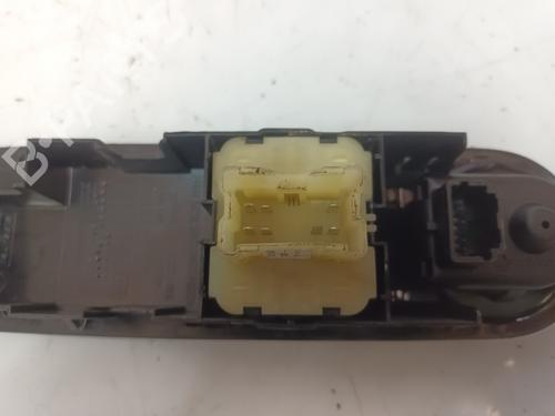 Left front window switch RENAULT CLIO IV (BH_)  | BP25895733I27 