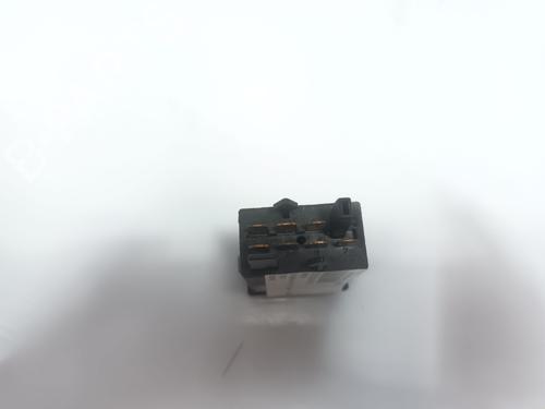 Warning switch AUDI A4 B5 (8D2) 1.9 TDI | BP33199559I22 - Image 2