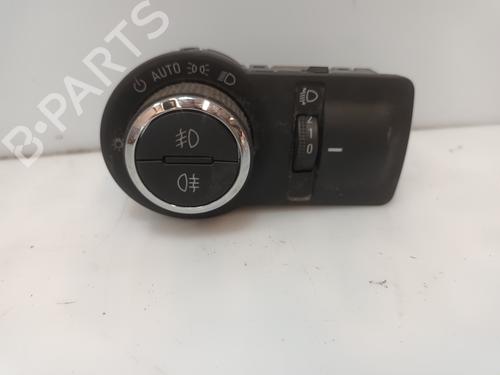 Used Headlight switch CHEVROLET AVEO Hatchback (T300) 1.3 D (95 hp) 28418652