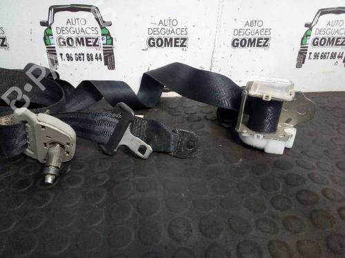 Used Rear left seatbelt TOYOTA COROLLA Verso (_E12_) [2001-2007]  12859055