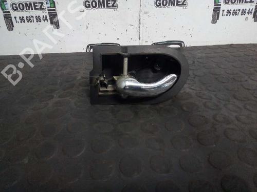 Used Front left interior door handle Front left interior door handle 12811167 12811167