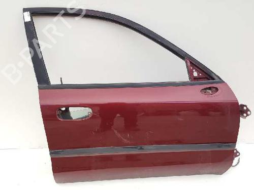 Puerta delantera derecha MITSUBISHI CARISMA Saloon (DA_) 1.9 TD (DA4A) (90 hp) 12812434