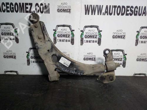 Used Right front suspension arm KIA CARENS I (FC) 1.8 i (110 hp) 12689482