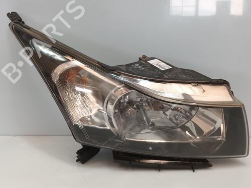 Faro derecho CHEVROLET CRUZE (J300) 2.0 CDI (163 hp) 27506897