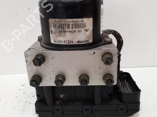 Used ABS pump TOYOTA COROLLA Liftback (_E11_) 1.4 (ZZE111_, ZZE111R) (97 hp) 12818991