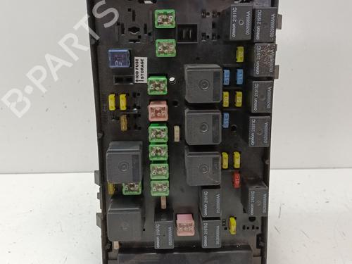 Used Fuse box CHRYSLER VOYAGER IV (RG, RS) 2.8 CRD (150 hp) 14445769