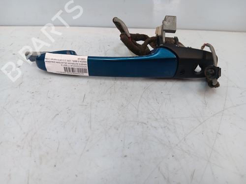 Używane Klamka zewnętrzna drzwi przednich lewych MAZDA 5 (CR) 2.0 CD (CR19) (143 hp) 24620585
