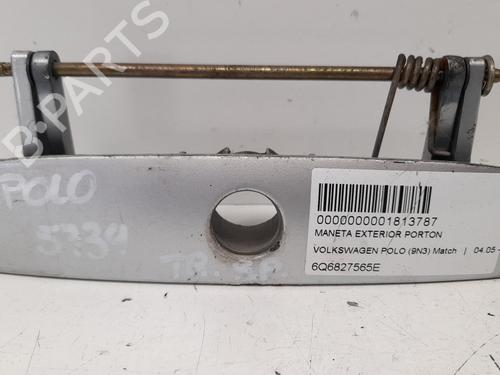 Used Tailgate handle VW POLO (9N_, 9A_) 1.4 16V (75 hp) 12723627