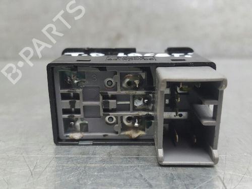 Used Right rear window switch Right rear window switch 12752624 12752624