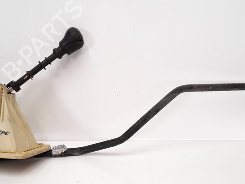 Used Gear lever RENAULT MEGANE I Coach (DA0/1_) 1.4 16V (DA0D, DA1H, DA0W, DA10) (95 hp) 12752456