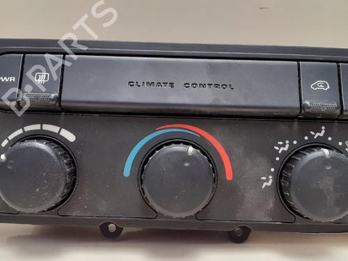Used Climate control CHRYSLER VOYAGER IV (RG, RS) 2.4 (151 hp) 12687251