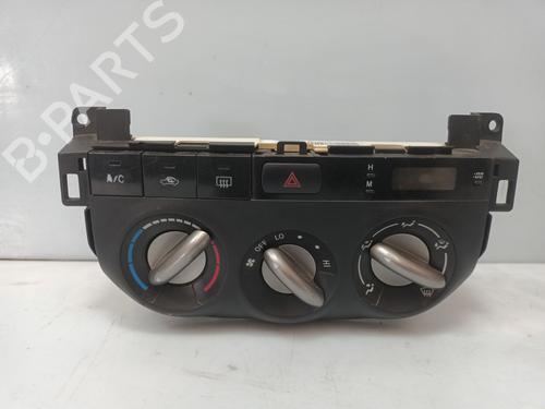 climate-control-toyota-rav-4-ii-_a2_-2000-2001-2002-2003-2004-2005-32292709 main image