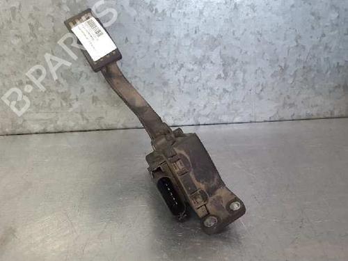 Used Pedal VOLVO V50 (545) 2.0 D (136 hp) 12685990