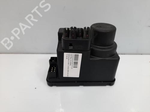Used Comfort control module Comfort control module MERCEDES-BENZ C-CLASS (W202) C 250 D (202.125) (113 hp) 33693903 33693903