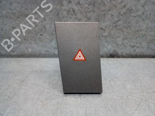 warning-switch-opel-signum-hatchback-z03-13138255-13138255-2003-2004-2005-2006-2007-2008-12907068 main image