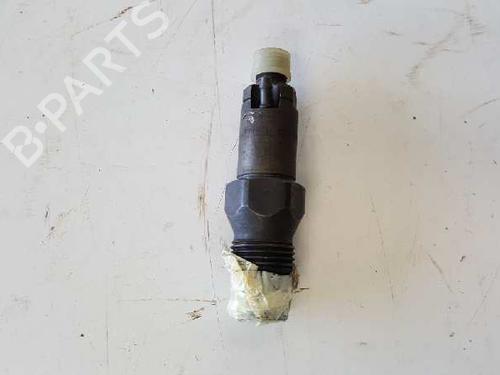 Used Injector FIAT PUNTO (176_) 1.7 TD (176AT) (63 hp) 12737360