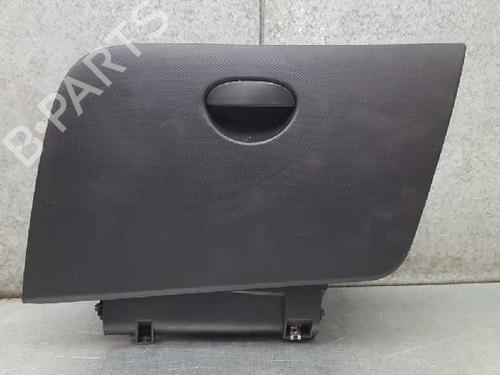 Used Glove box SEAT LEON (1P1) 1.6 TDI (105 hp) 12729796