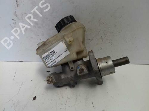 Used Brake master cylinder BMW 3 (E46) 320 d (136 hp) 12684734