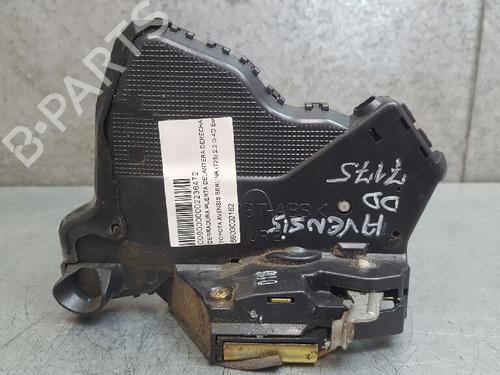 Used Front right lock TOYOTA AVENSIS (_T25_) 2.2 D-4D (ADT251_, ADT251R) (150 hp) 12748476