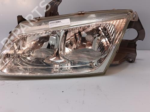 Faro izquierdo NISSAN ALMERA II (N16) 1.8 (114 hp) 31670127