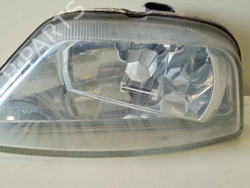 Right front fog light FORD FOCUS I (DAW, DBW) 1.8 DI / TDDi | BP12718023C31 