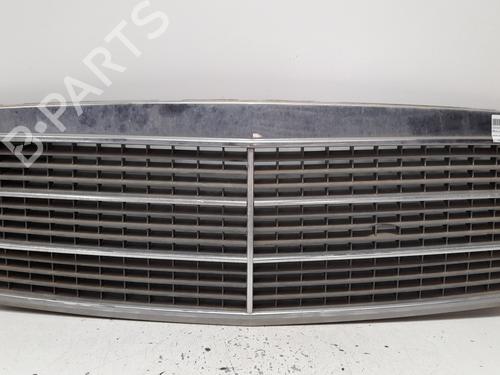 Used Grille MERCEDES-BENZ E-CLASS (W210) E 300 D (210.020) (136 hp) 12781015