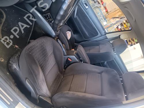 Left headlight VW PASSAT B5.5 (3B3) 1.9 TDI | BP31588954C28 