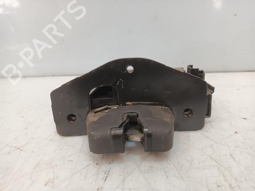 Used Tailgate lock PEUGEOT 3008 II SUV (MC_, MR_, MJ_, M4_) 1.2 THP/ PureTech 130 (MRHNSM, MRHNSU, MRHNSJ, MRHNYW,... (131 hp) 26504514