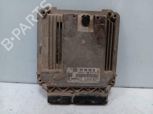 Used Engine control unit (ECU) Engine control unit (ECU) VW CRAFTER 30-50 Van (2E_) 2.5 TDI (136 hp) 40197585 40197585