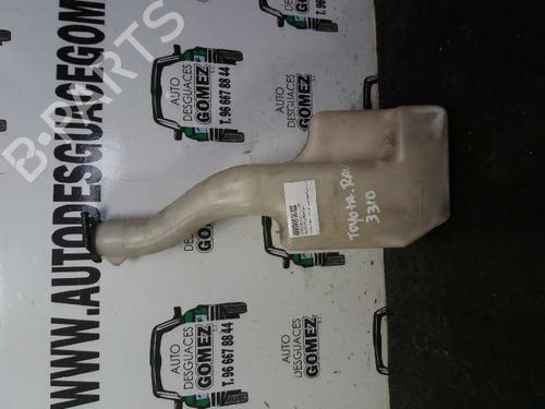 Used Expansion tank TOYOTA RAV 4 II (_A2_) 2.0 4WD (ACA21, ACA20) (150 hp) 12689922