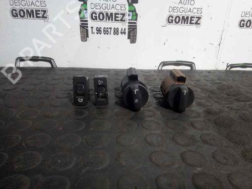 Used Headlight switch BMW 5 Touring (E39) 528 i (193 hp) 12807440
