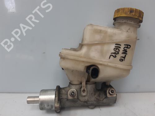 Brake master cylinder FIAT PUNTO (176_) 60 1.2 (176AP, 176AR, 176AQ, 176BB) | BP19021434M77 