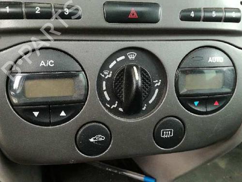 Used Climate control NISSAN PRIMERA Hatchback (P11) 2.0 16V (140 hp) 12713585