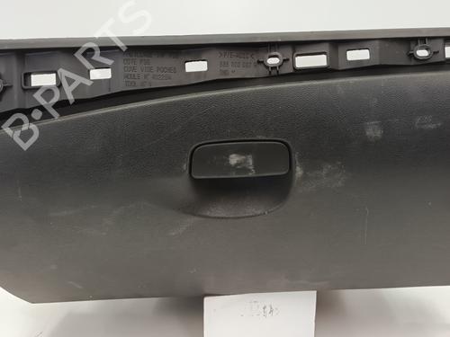 Used Glove box RENAULT MEGANE III Hatchback (BZ0/1_, B3_) 1.5 dCi (106 hp) 12785264