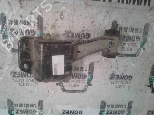 Used Left front suspension arm NISSAN PRIMERA (P11) 2.0 TD (90 hp) 12763998