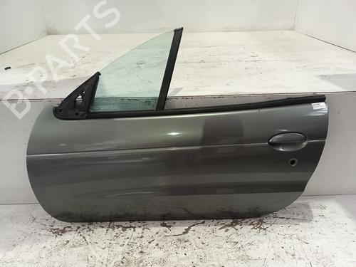 Puerta delantera izquierda RENAULT MEGANE I Coach (DA0/1_) 1.6 16V (DA0B, DA04, DA11) (107 hp) 16476638