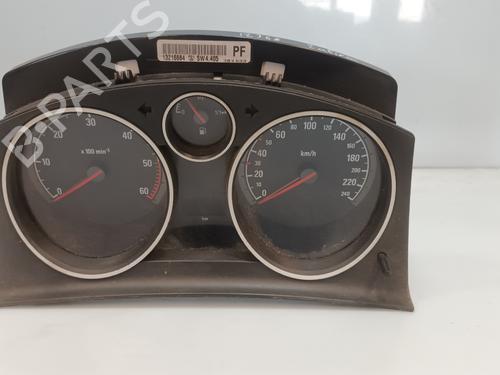 Used Instrument cluster OPEL ZAFIRA / ZAFIRA FAMILY B (A05) [2005-2019]  27199993