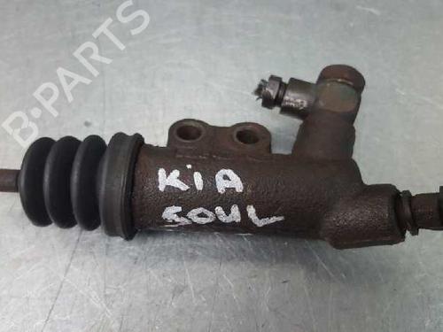 Used Clutch slave cylinder KIA SOUL II (PS) 1.6 CRDi 128 (126 hp) 13973074