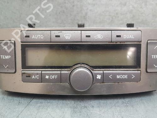 Used Climate control TOYOTA AVENSIS Estate (_T25_) 2.0 D-4D (ADT250_, ADT250R) (126 hp) 12744753