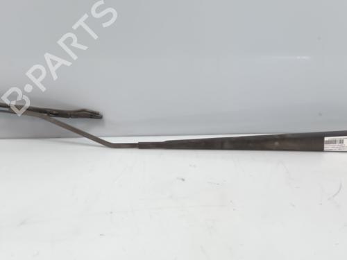 Used Front windshield wiper arm MITSUBISHI COLT VI (Z3_A, Z2_A) 1.5 DI-D (Z39A) (95 hp) 20980217