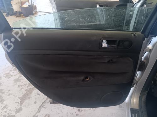 Left headlight VW PASSAT B5.5 (3B3) 1.9 TDI | BP31588954C28 