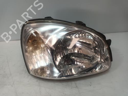 Used Right headlight HYUNDAI SANTA FÉ I (SM) 2.0 CRDi (113 hp) 30110969