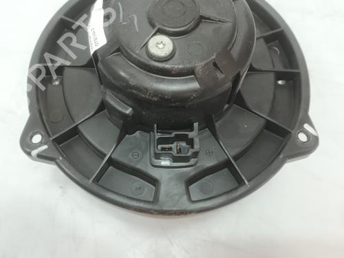 Heater blower motor TOYOTA AVENSIS Saloon (_T25_) 2.2 D-4D (ADT251_, ADT251R) | BP31651572M62