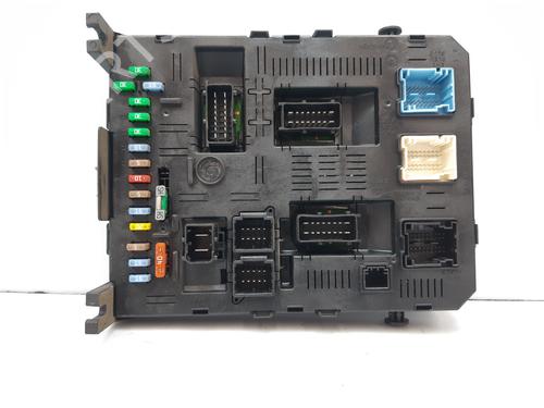 Used Fuse box Fuse box 36535567 36535567